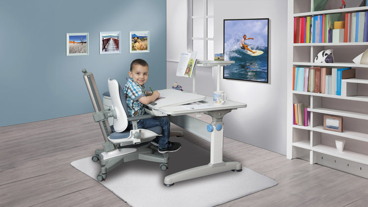 ERGONOMISKI BĒRNU RAKSTĀMGALDI